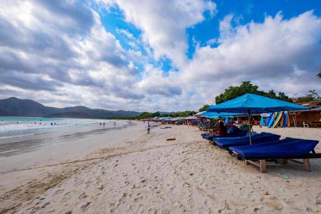 Surya Lombok Accommodation Selong Belanak Exterior foto